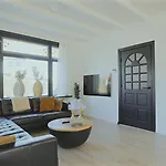 Holiday home The Island Life House 1