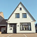 The Island Life House 1 *