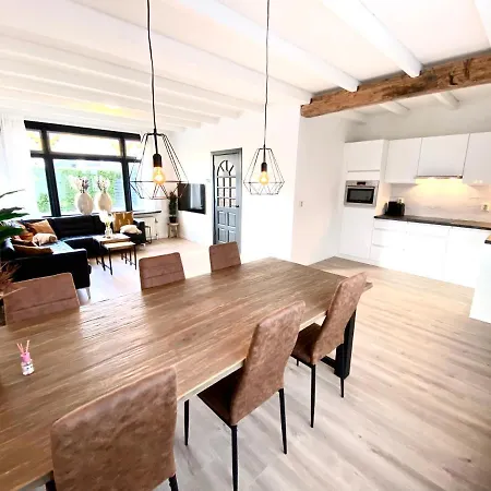 The Island Life House 1