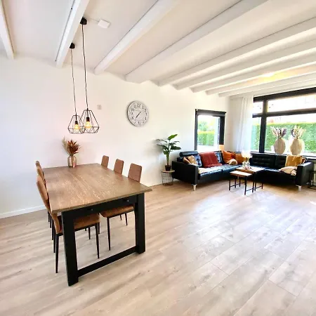 The Island Life House 1