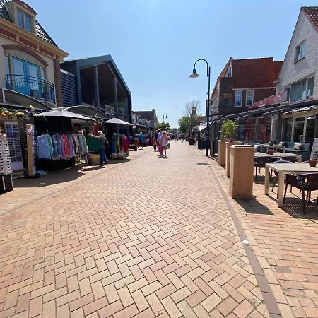 The Island Life House 1 Holiday home *