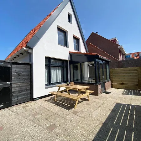 The Island Life House 1 Ferienhaus *