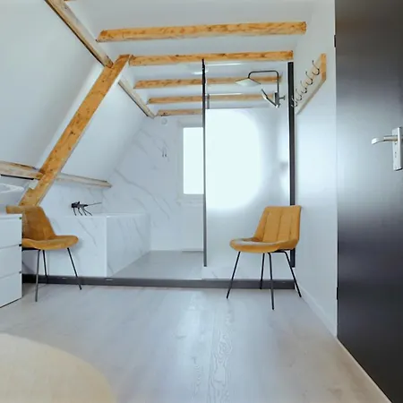 The Island Life House 1