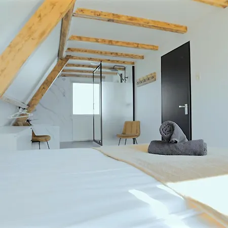 The Island Life House 1 בית נופש