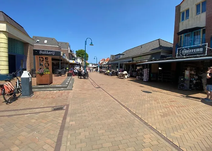 The Island Life House 1 *